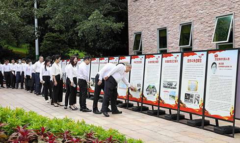 “铭刻鲜丽汗青-赓续红色血脉” <br>参观铜川市红色革命文化巡展